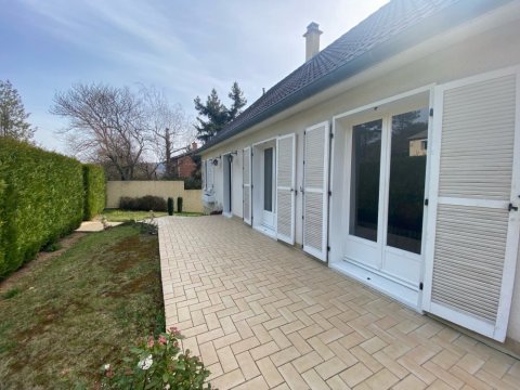 Vente maison de plain-pied avec trois chambres, garage et jardin BARBIREY-SUR-OUCHE, Dijon, ARYA Immobilier