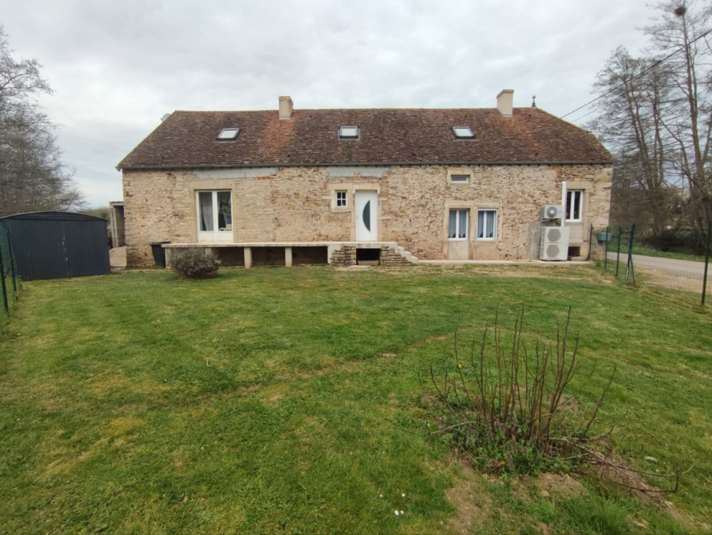 Belle longère en pierre entièrement rénovée, Dijon, ARYA Immobilier