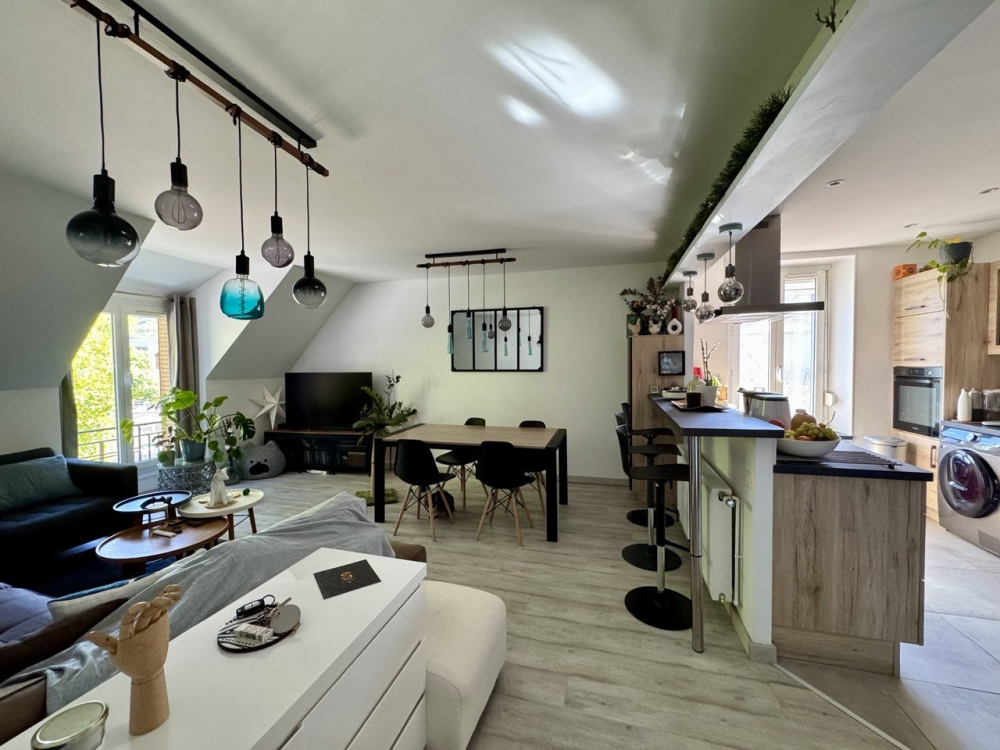 Plombières-Lès Dijon, 2 chambres, garage et combles proche Canal de Bourgogne Arya immobilier estimation gratuite sous 48h de votre appartement, maison ,terrain, grange, immeuble, local, etc.  accompagnement personnalisé projet de vente et à l'acquisition
