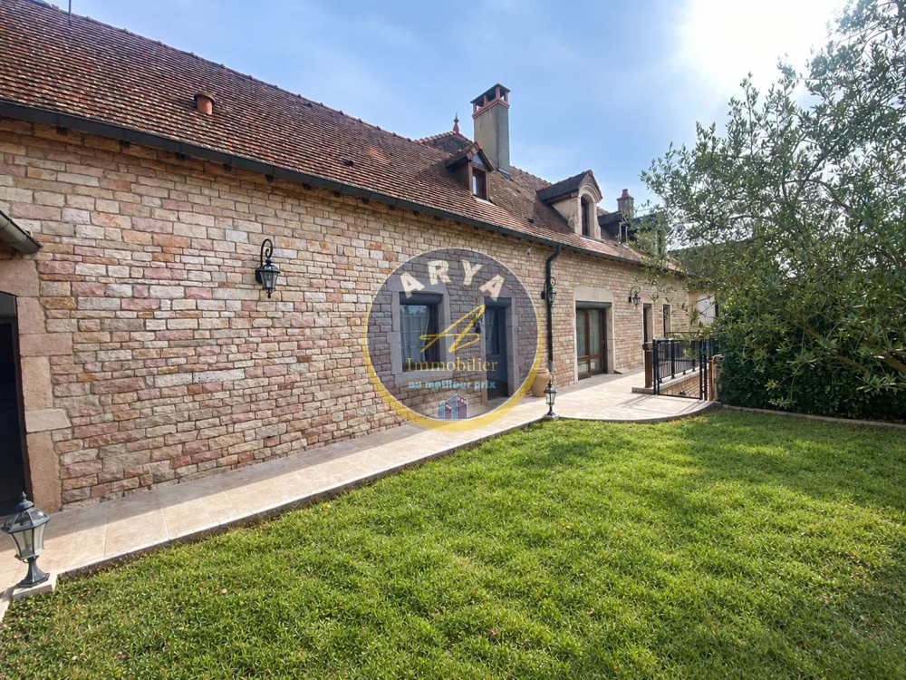 Belle demeure bourguignonne de 250 m² – Pieds des vignes, secteur Nuits-Saint-Georges, ARYA Immobilier, estimation gratuite sous 48h
