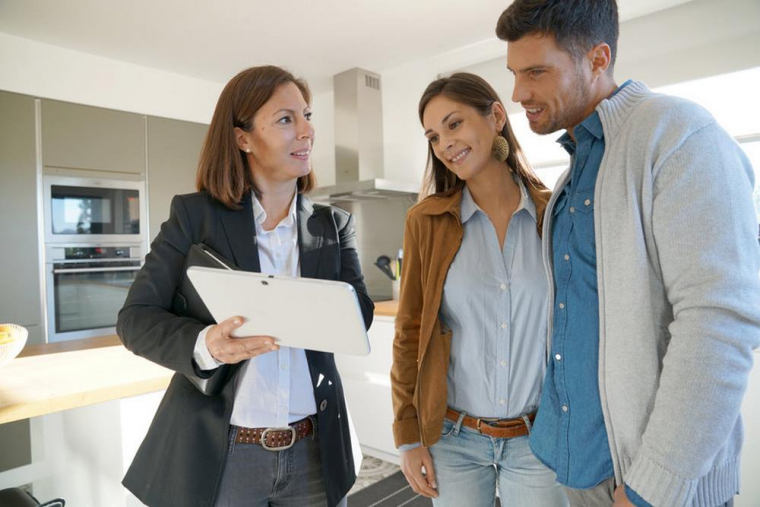 Faire estimer une maison ancienne suite succession par agence immobilière à Dijon et ses environs, Dijon, ARYA Immobilier