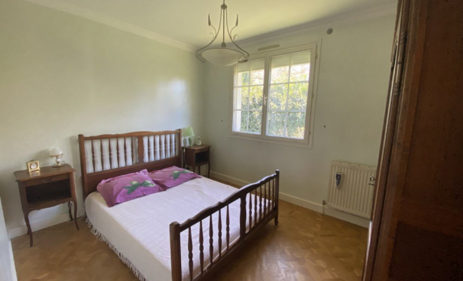 Maison de plain-pied, 6 pièces 130 m², cinq chambres, sous-sol complet, garage double, beau terrain 550 m², au calme d’une impasse, Dijon, Dijon, ARYA Immobilier