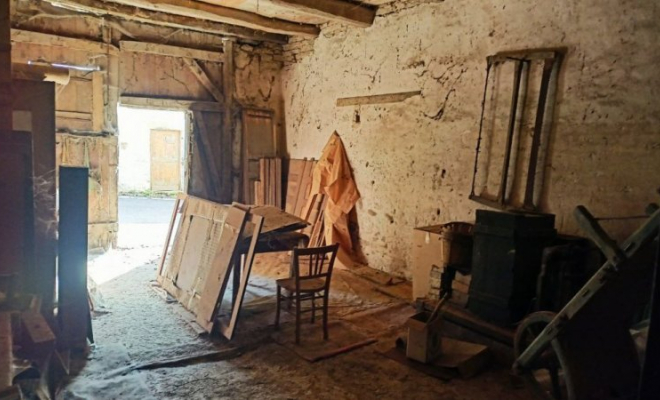 Grange à fort potentiel, très grande cave voûtée et terrain à Ancey, Dijon, ARYA Immobilier