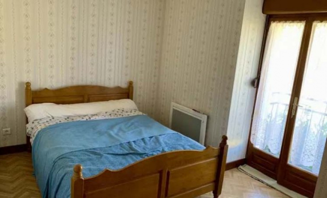 Charmante maison en pierre avec un beau terrain, au calme, Dijon, ARYA Immobilier