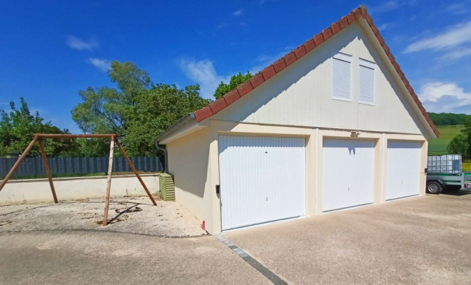 Belle maison rénovée alliant charme de l'ancien et modernité, au calme, Dijon, ARYA Immobilier