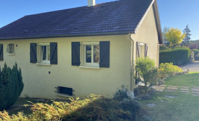 Maison de plain-pied , avec trois chambre, garage, beau terrain à Velars-sur-Ouche, Dijon, ARYA Immobilier