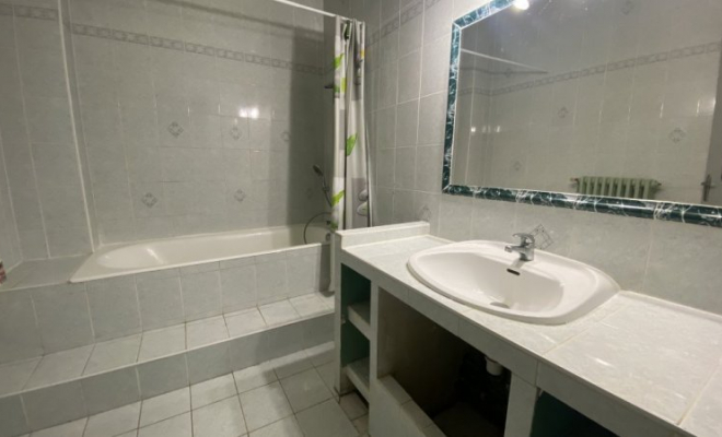Maison spacieuse à Fleurey-Sur-Ouche, 5 chambres, beau jardin avec piscine, sous-sol, garage et caves, Dijon, ARYA Immobilier