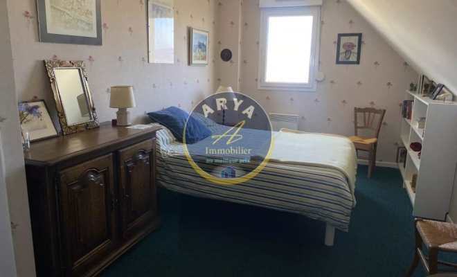Maison avec belle vue à Gergueil, 4 chambres, grand terrain et sous-sol complet, ARYA Immobilier, estimation gratuite sous 48 h
