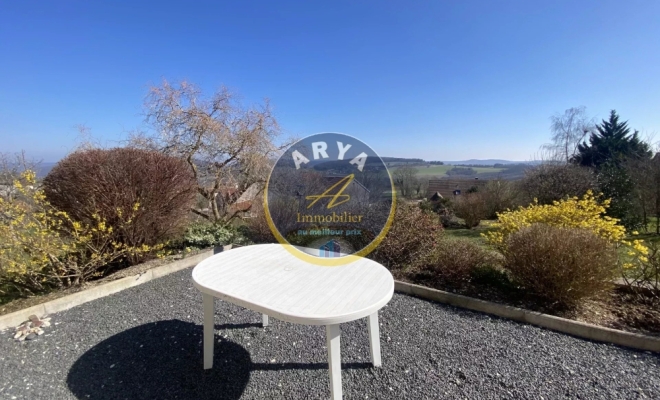 Maison avec belle vue à Gergueil, 4 chambres, grand terrain et sous-sol complet, ARYA Immobilier, estimation gratuite sous 48 h