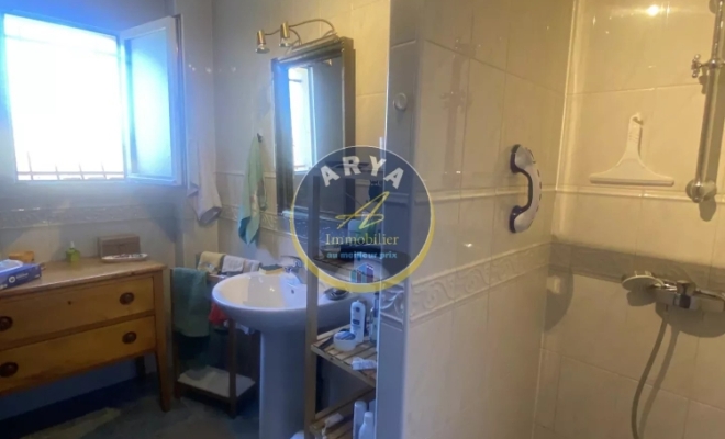 Maison avec belle vue à Gergueil, 4 chambres, grand terrain et sous-sol complet, ARYA Immobilier, estimation gratuite sous 48 h