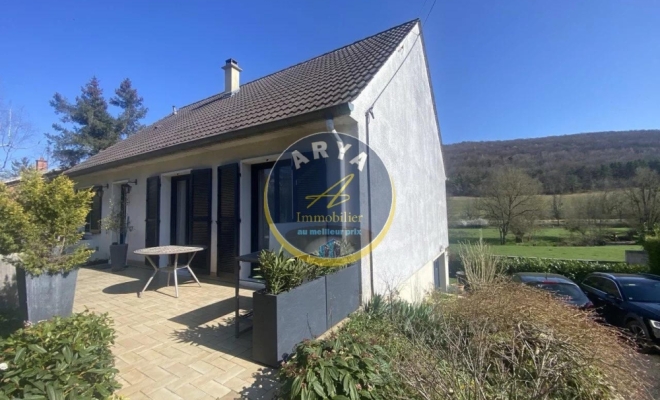 Belle maison de plain-pied, rénovée à neuve, trois chambres, belle vue, sous-sol complet, ARYA Immobilier, estimation gratuite sous 48 h