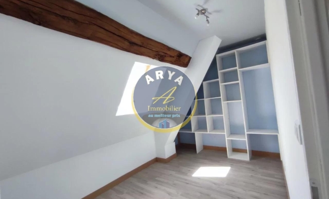 Grande maison du XVIII ème entièrement rénovée, ARYA Immobilier, estimation gratuite sous 48 h 