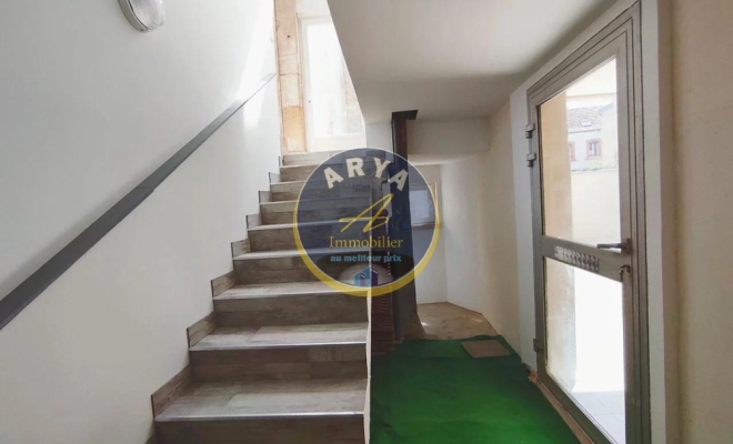 Grande maison du XVIII ème entièrement rénovée, ARYA Immobilier, estimation gratuite sous 48 h 