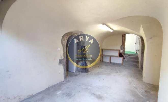 Grande maison du XVIII ème entièrement rénovée, ARYA Immobilier, estimation gratuite sous 48 h 