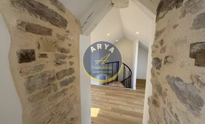 Charmante maison de village rénovée avec goût , en parfait état, trois chambres à Fleurey-sur-Ouche, ARYA IMMOBILIER, estimation gratuite sous 48h