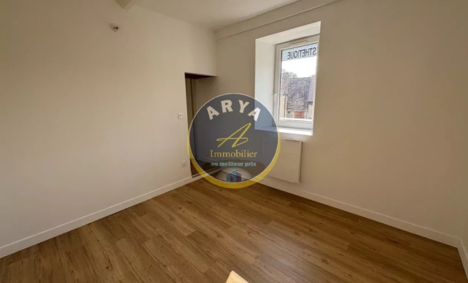 Charmante maison de village rénovée avec goût , en parfait état, trois chambres à Fleurey-sur-Ouche, ARYA IMMOBILIER, estimation gratuite sous 48h