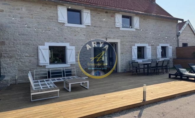 Belle maison en pierre de 203 m2 avec vue dégagée et sans vis-à-vis, 6 chambres, 1200 m² de terrain à Fleurey-Sur-Ouche, ARYA IMMOBILIER, estimation gratuite sous 48 h