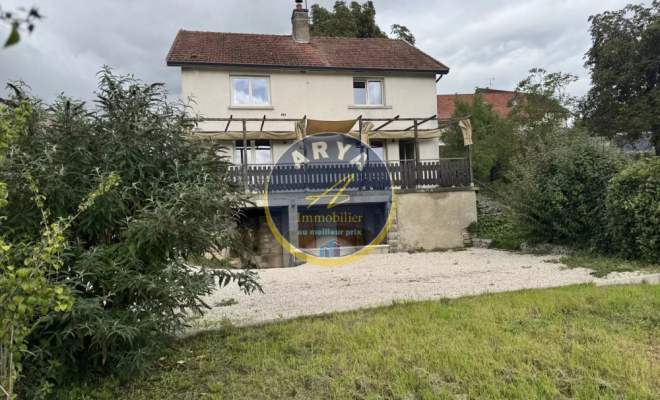 Maison avec cachet de 92m2 et belle vue sur la vallée de l’Ouche, 3 chambres, terrasse de 30m2, ARYA Immobilier, estimation gratuite sous 48 h