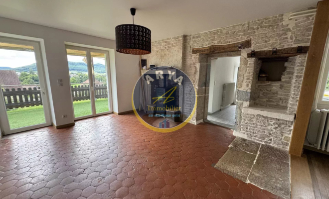Maison avec cachet de 92m2 et belle vue sur la vallée de l’Ouche, 3 chambres, terrasse de 30m2, ARYA Immobilier, estimation gratuite sous 48 h