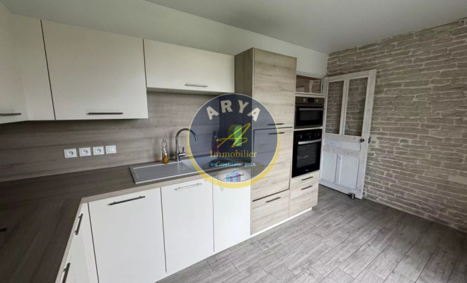 Maison avec cachet de 92m2 et belle vue sur la vallée de l’Ouche, 3 chambres, terrasse de 30m2, ARYA Immobilier, estimation gratuite sous 48 h