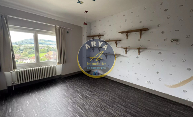 Maison avec cachet de 92m2 et belle vue sur la vallée de l’Ouche, 3 chambres, terrasse de 30m2, ARYA Immobilier, estimation gratuite sous 48 h