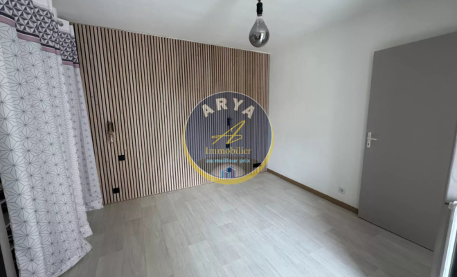 Maison avec cachet de 92m2 et belle vue sur la vallée de l’Ouche, 3 chambres, terrasse de 30m2, ARYA Immobilier, estimation gratuite sous 48 h