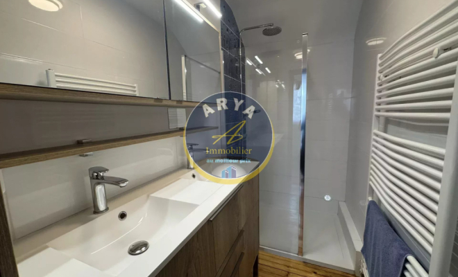Maison avec cachet de 92m2 et belle vue sur la vallée de l’Ouche, 3 chambres, terrasse de 30m2, ARYA Immobilier, estimation gratuite sous 48 h