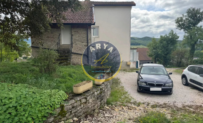 Maison avec cachet de 92m2 et belle vue sur la vallée de l’Ouche, 3 chambres, terrasse de 30m2, ARYA Immobilier, estimation gratuite sous 48 h