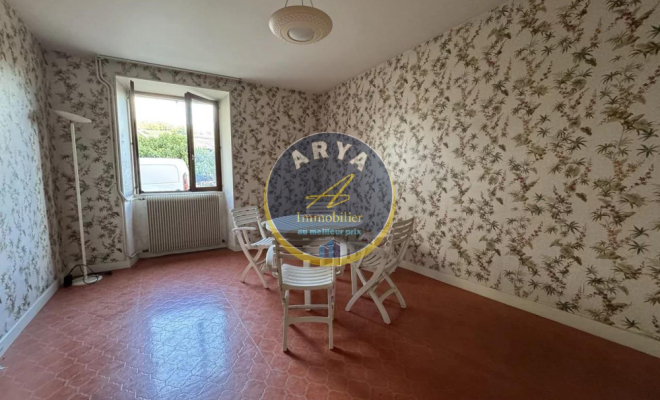 Maison de caractère avec grand terrain, dépendances et vue dégagée – Turcey, ARYA IMMOBILIER, estimation gratuite sous 48 h
