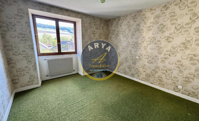Maison de caractère avec grand terrain, dépendances et vue dégagée – Turcey, ARYA IMMOBILIER, estimation gratuite sous 48 h