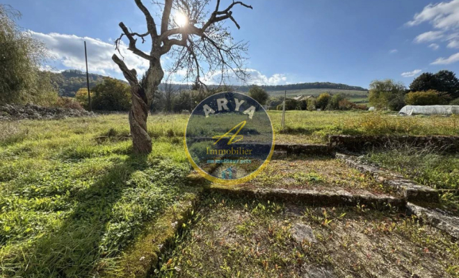 Maison de caractère avec grand terrain, dépendances et vue dégagée – Turcey, ARYA IMMOBILIER, estimation gratuite sous 48 h