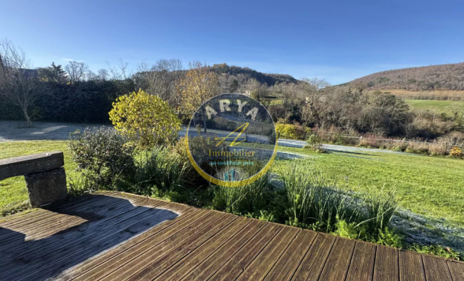 Maison lumineuse avec vue panoramique à URCY, ARYA immobilier estimation gratuite sous 48h