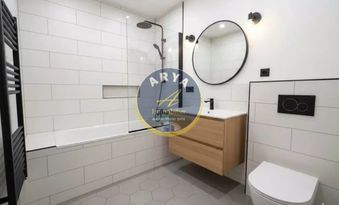 Maison de caractère avec grand terrain, dépendances et vue dégagée – Turcey, ARYA IMMOBILIER, estimation gratuite sous 48 h