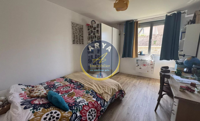 Belle maison en pierre de 203 m2 avec vue dégagée et sans vis-à-vis, 6 chambres, 1200 m² de terrain à Fleurey-Sur-Ouche, ARYA IMMOBILIER, estimation gratuite sous 48 h