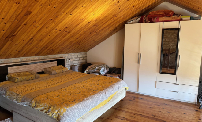 Maison en pierre – 2 chambres – jardin – garage – dépendances – proche Dijon – gare TER, ARYA Immobilier, estimation gratuite sous 48H