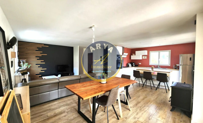 Belle maison de plain-pied sur sous-sol complet, grande véranda, belle vue sans vis-à-vis, Saint-Victor- Sur-Ouche