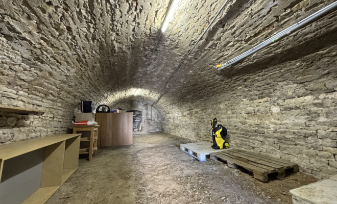 Maison en pierre de caractère avec jardin et garage Mâlain - Proche DIJON, Dijon, ARYA Immobilier