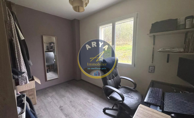 Maison familiale 5 chambres – Vue dégagée – Véranda – Sous-sol complet – Terrain 1782 m² – Gergueil, Dijon, ARYA Immobilier