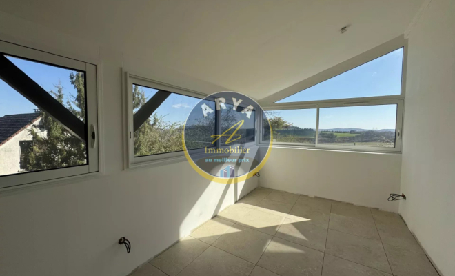 Maison familiale 5 chambres – Vue dégagée – Véranda – Sous-sol complet – Terrain 1782 m² – Gergueil, Dijon, ARYA Immobilier