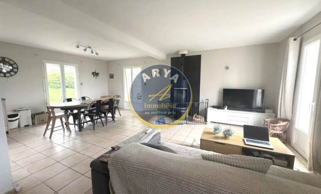 Maison familiale 5 chambres – Vue dégagée – Véranda – Sous-sol complet – Terrain 1782 m² – Gergueil, Dijon, ARYA Immobilier