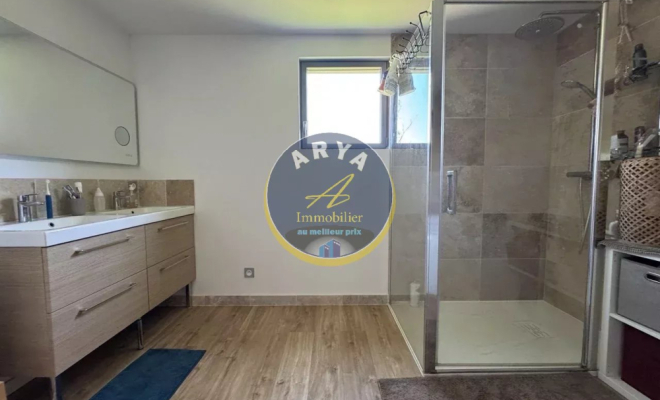 Belle maison en pierre de 203 m2 avec vue dégagée et sans vis-à-vis, 6 chambres, 1200 m² de terrain à Fleurey-Sur-Ouche, ARYA IMMOBILIER, estimation gratuite sous 48 h