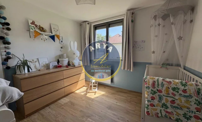 Belle maison en pierre de 203 m2 avec vue dégagée et sans vis-à-vis, 6 chambres, 1200 m² de terrain à Fleurey-Sur-Ouche, ARYA IMMOBILIER, estimation gratuite sous 48 h
