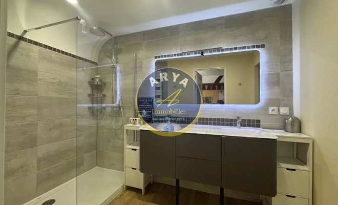 Belle maison en pierre de 203 m2 avec vue dégagée et sans vis-à-vis, 6 chambres, 1200 m² de terrain à Fleurey-Sur-Ouche, ARYA IMMOBILIER, estimation gratuite sous 48 h