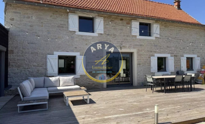 Belle maison en pierre de 203 m2 avec vue dégagée et sans vis-à-vis, 6 chambres, 1200 m² de terrain à Fleurey-Sur-Ouche, ARYA IMMOBILIER, estimation gratuite sous 48 h