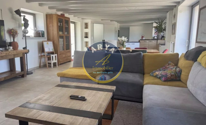 Belle maison en pierre de 203 m2 avec vue dégagée et sans vis-à-vis, 6 chambres, 1200 m² de terrain à Fleurey-Sur-Ouche, ARYA IMMOBILIER, estimation gratuite sous 48 h
