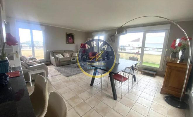 Superbe appartement lumineux avec terrasse panoramique – Dernier étage avec ascenseur, grand garage double, trois chambres, Dijon Toison d'Or, ARYA IMMOBILIER, Estimation sous 48h