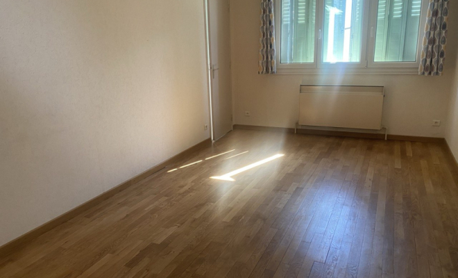 Quartier Parc Chevreul – Grand T2 lumineux de 50 m² avec cave et parking privatif, ARYA Immobilier, estimation gratuite sous 48h 