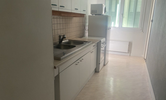 Quartier Parc Chevreul – Grand T2 lumineux de 50 m² avec cave et parking privatif, ARYA Immobilier, estimation gratuite sous 48h 