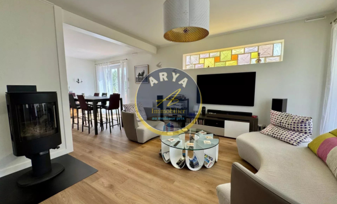 Maison de plain-pied avec jardin et sous-sol complet – Fontaine-lès-Dijon – Proche Dijon centre, ARYA Immobilier, estimation gratuite sous 48h