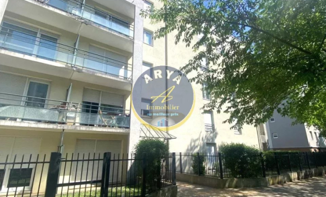 Superbe appartement lumineux avec terrasse vue panoramique – Dernier étage avec ascenseur, grand garage double, trois chambres, Dijon Toison d'Or, ARYA IMMOBILIER, Estimation sous 48h